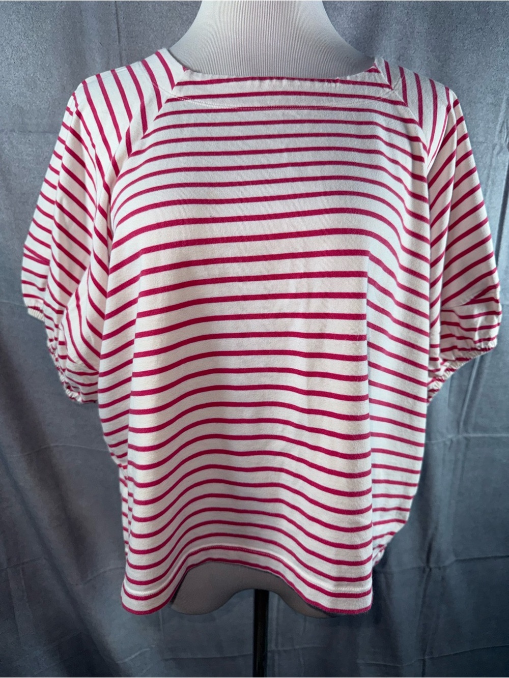 2552-Free assembly Striped Short Sleeve Tee in White & Pink